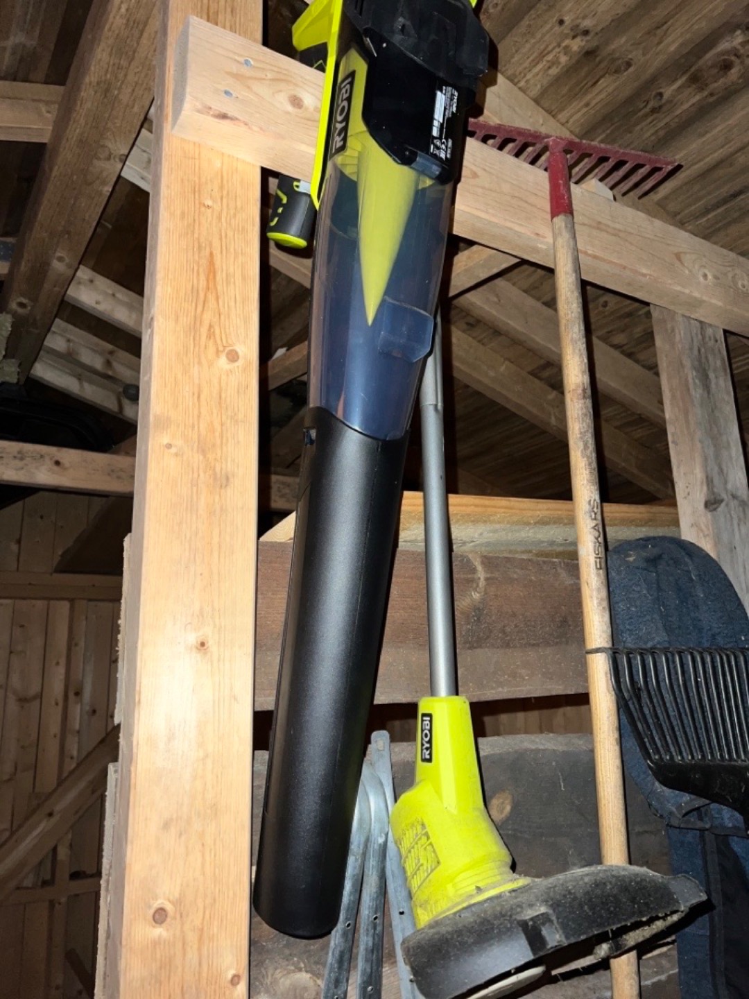Ryobi løvblåser batteri