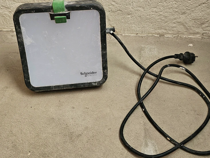 Schneider electric bygglampa