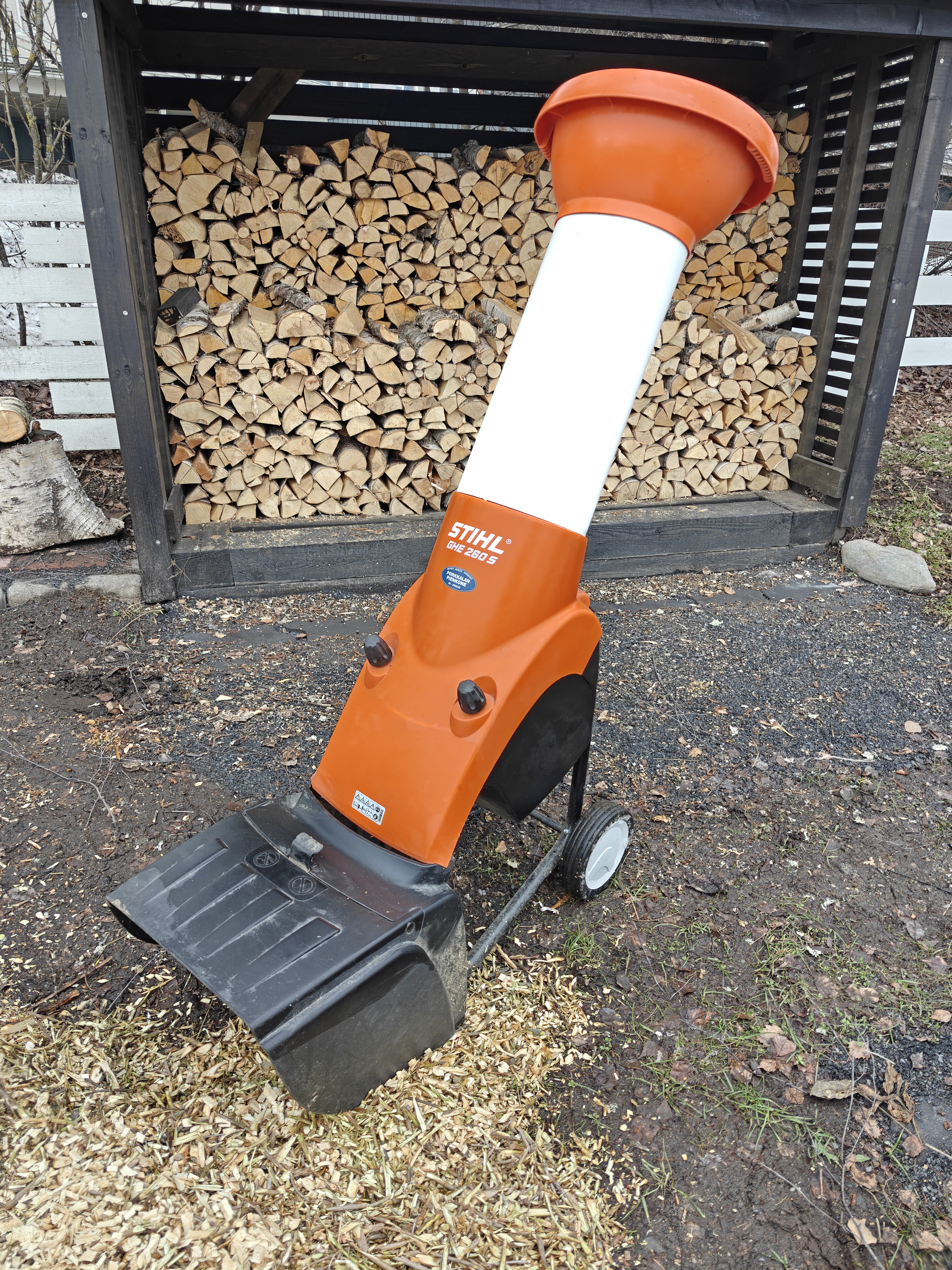 Oksasilppuri stihl ghe 260