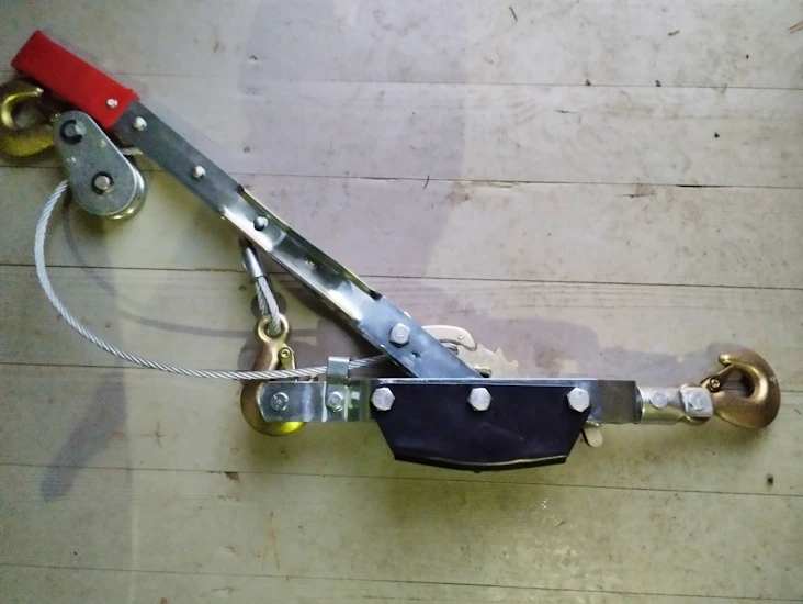 Dragblock. hand winch. 4000kg