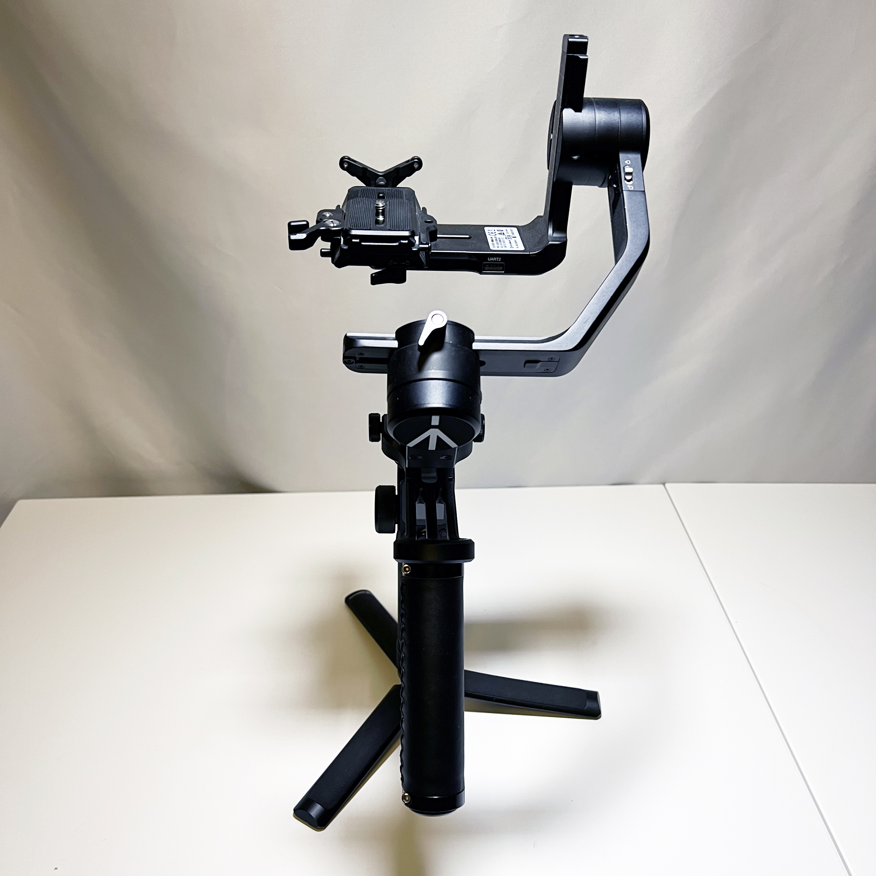 Manfrotto mvg460 gimbal for dslr cameras
