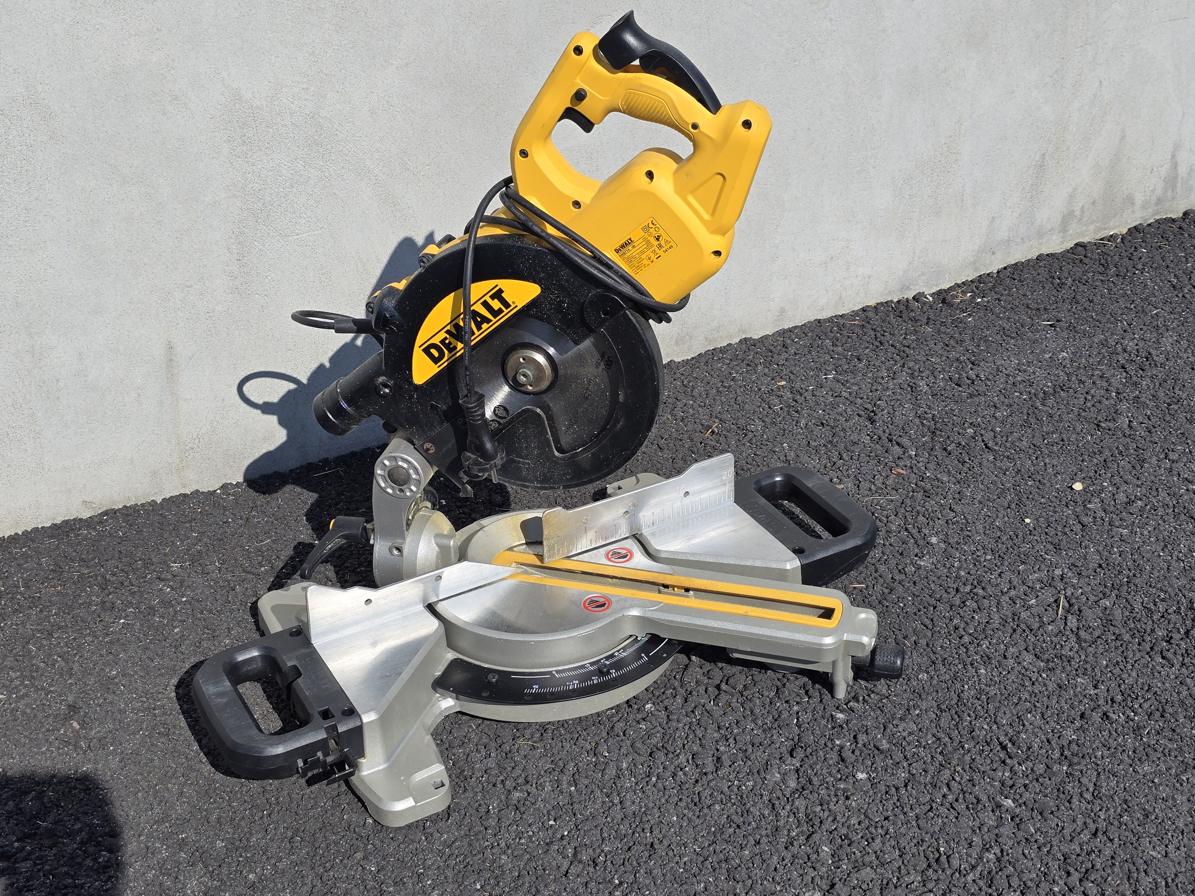 Dewalt kapp- og gjærsag