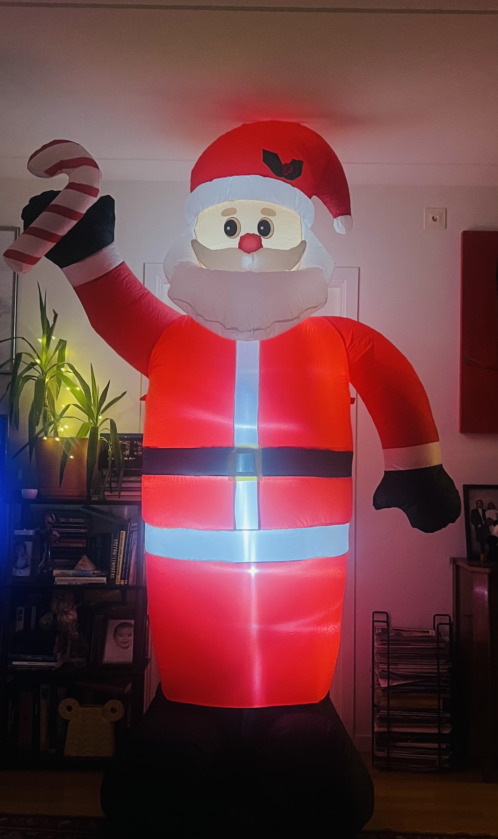 Tomte 240 cm uppblåsbar med ledljus 