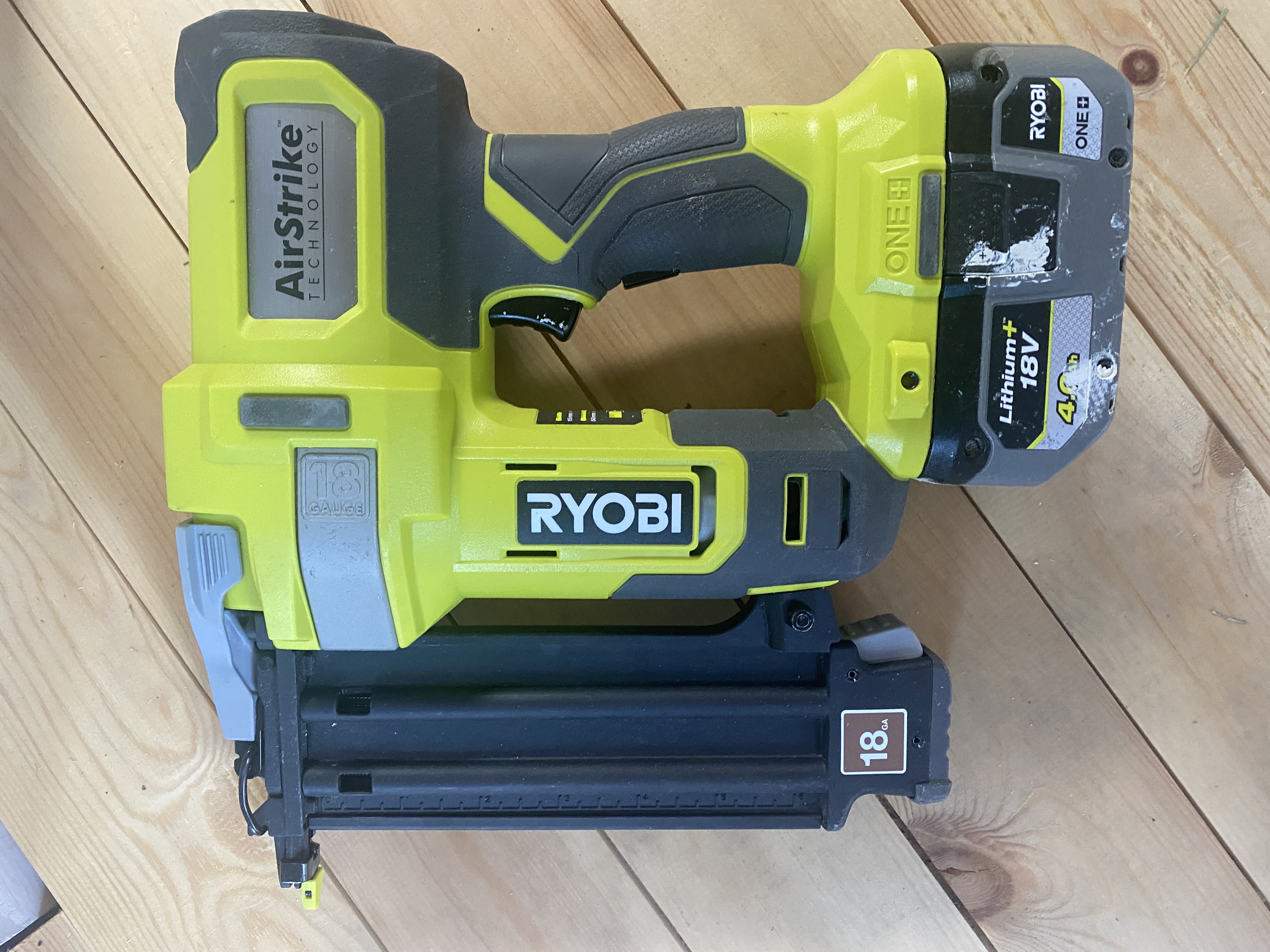 Ryobi airsrike