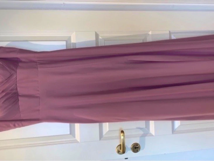 Lang rosa/lilla selskapskjole