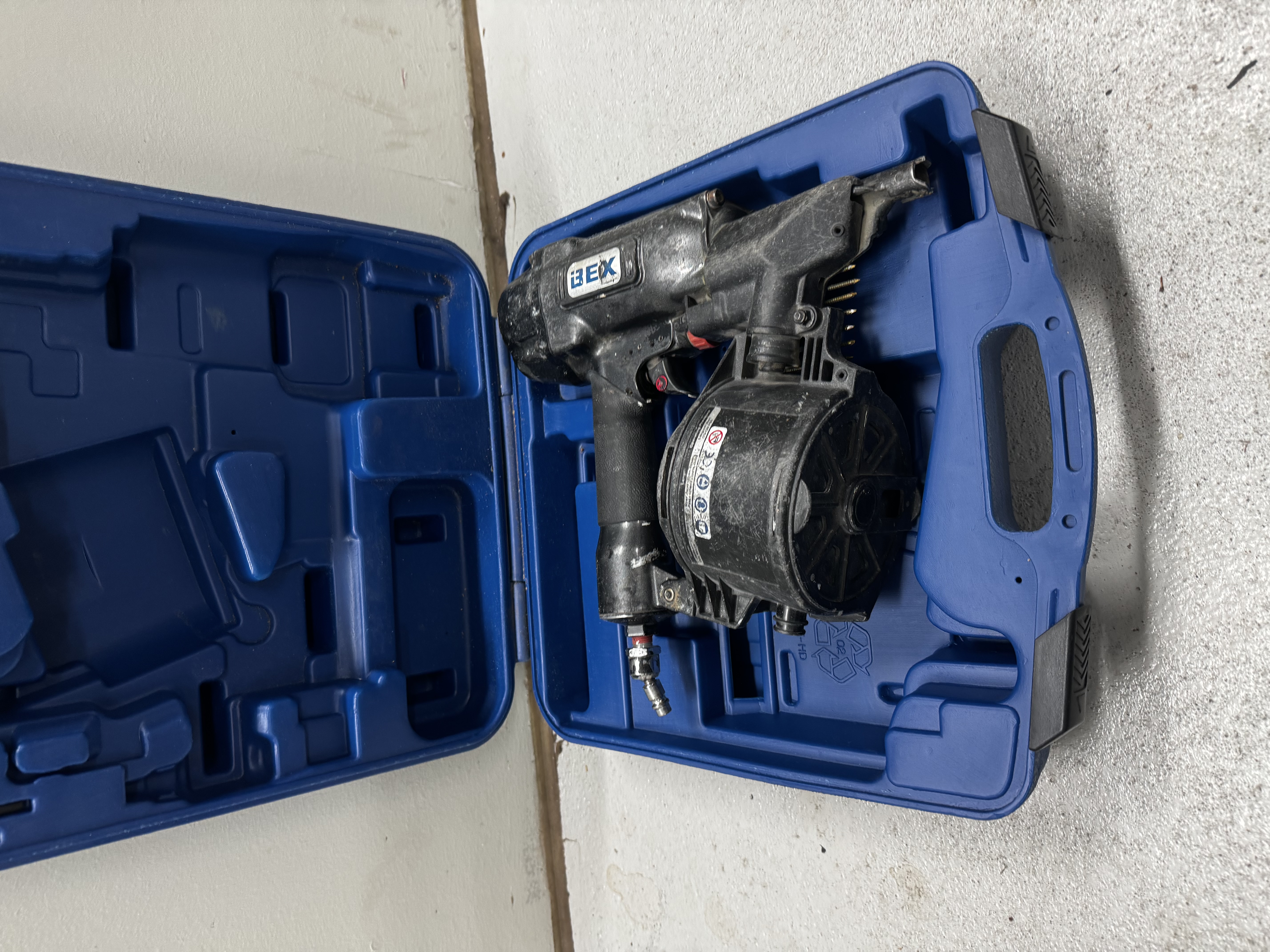 Bex c28/65-a1 paineilmaulkovuorinaulain (rullanaulain)