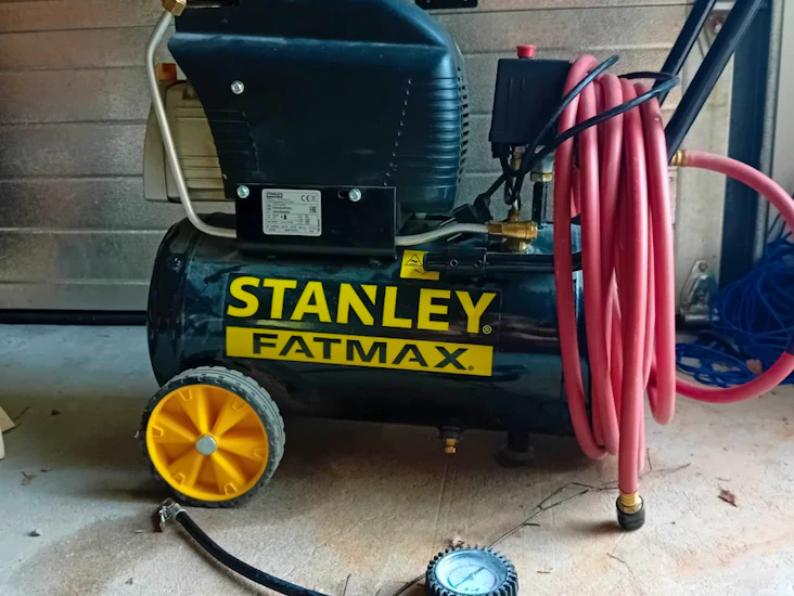 Stanley fatmax kompressor 1800 w