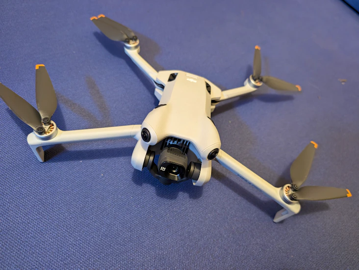 Dji mini 4 pro - fly more combo with rc2 controller and 3 batteries.