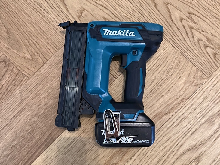 Makita viimeistelynaulain dfn350