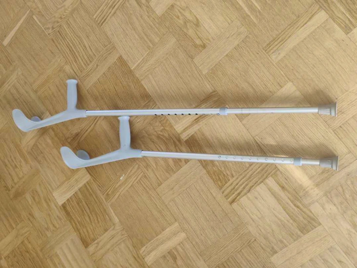 Sjukhuskryckor, gånghjälpmedel