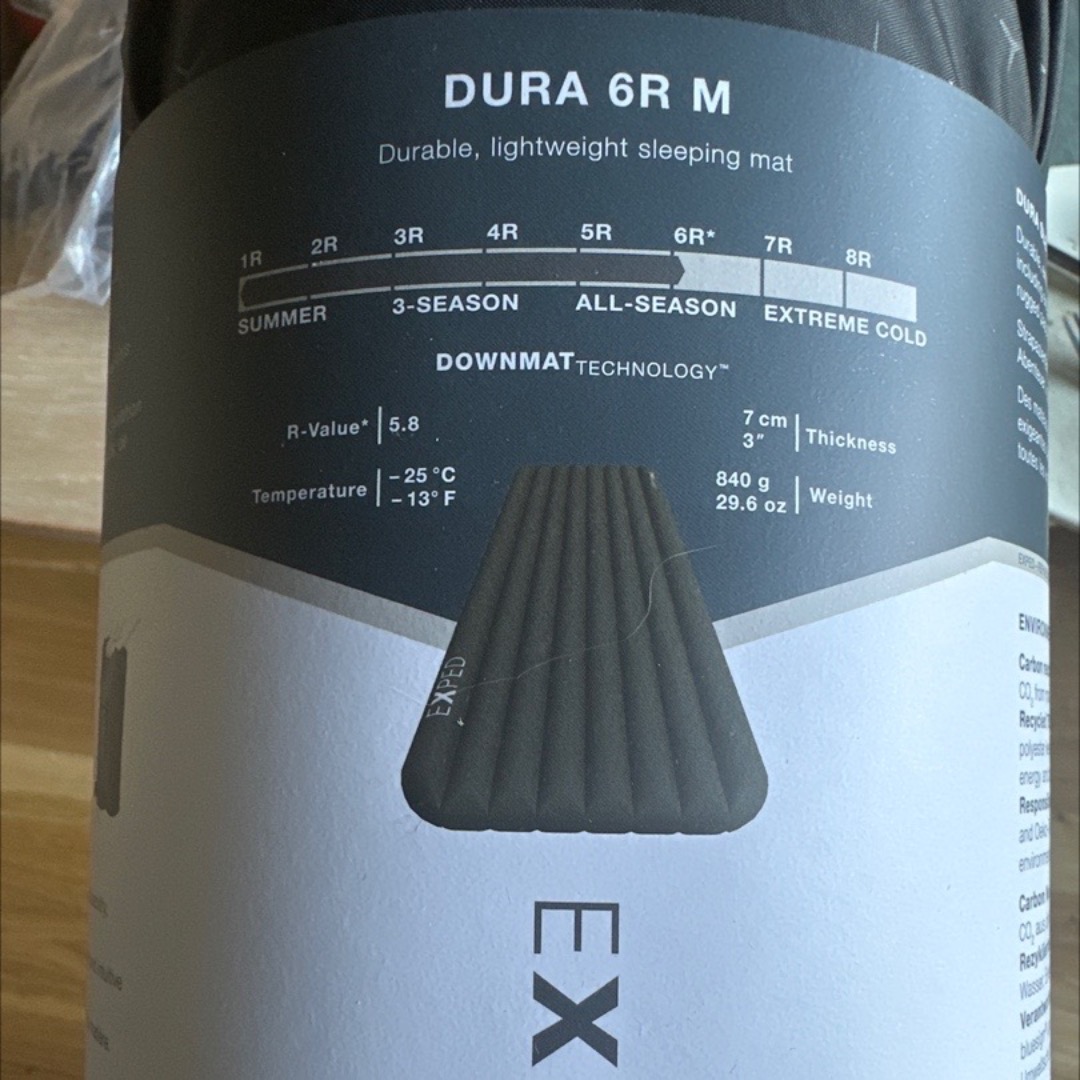 Liggeunderlag og kan kjøres om til stol