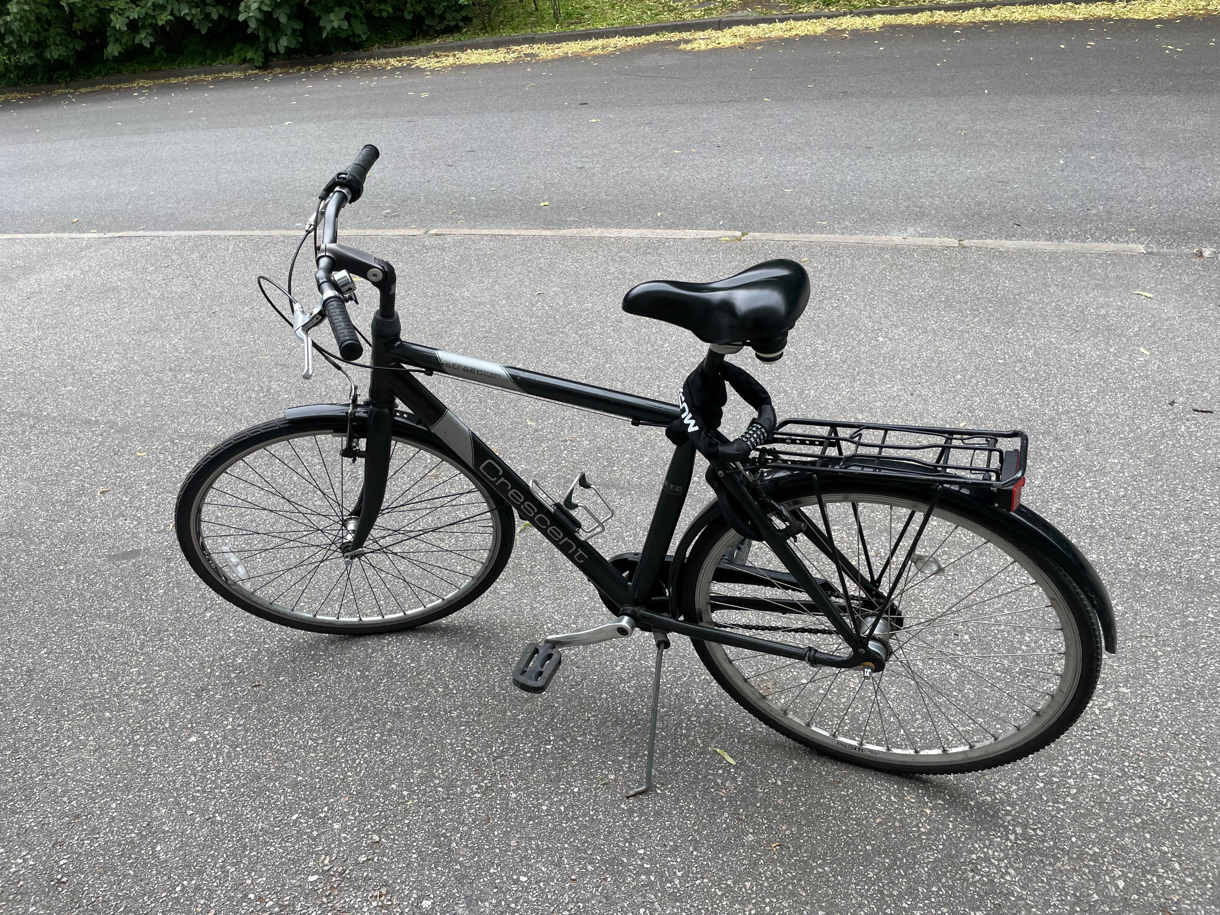 Bekväm stadscykel med pakethållare