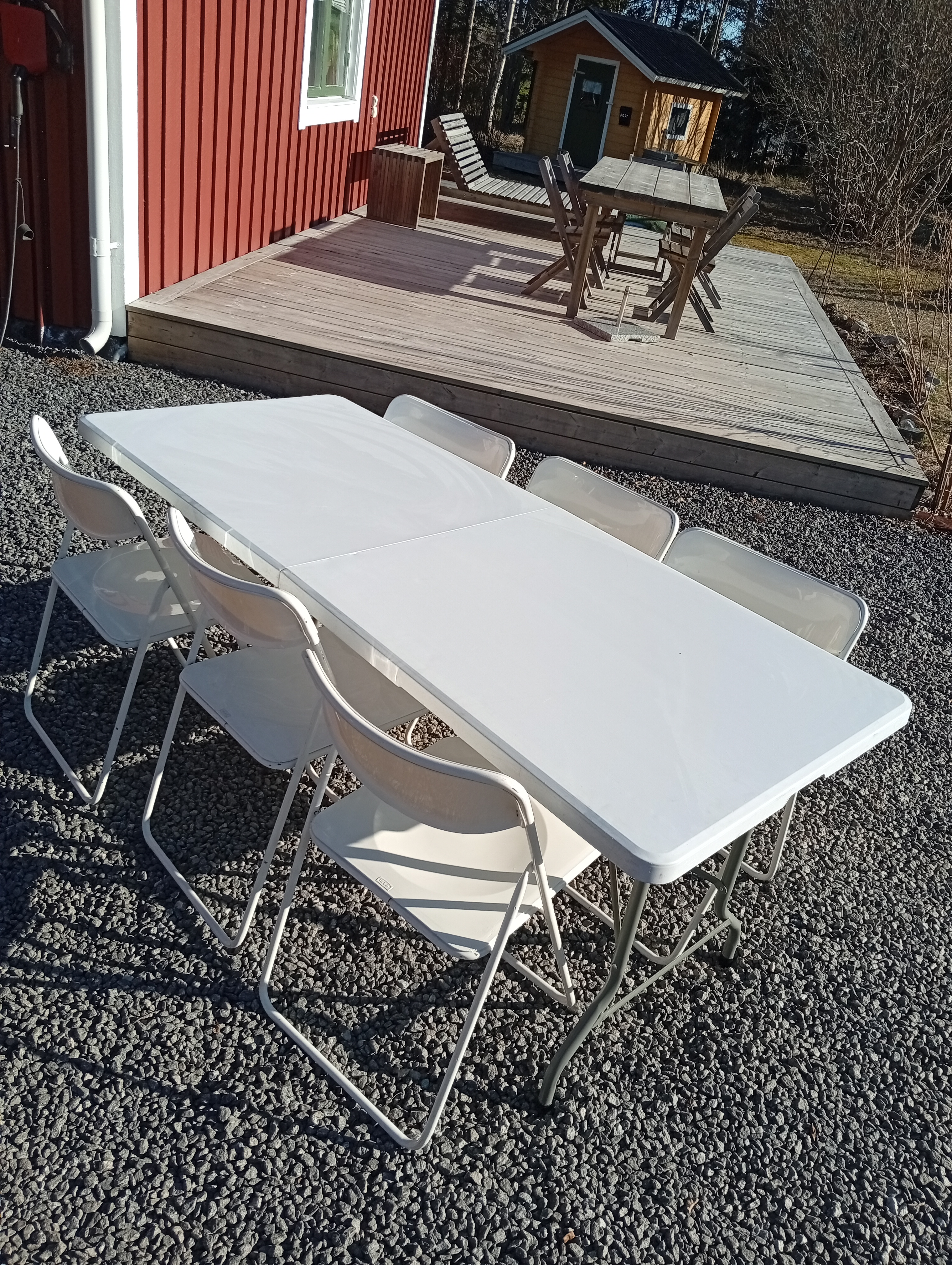 Bord 2st och stolar 12 st
