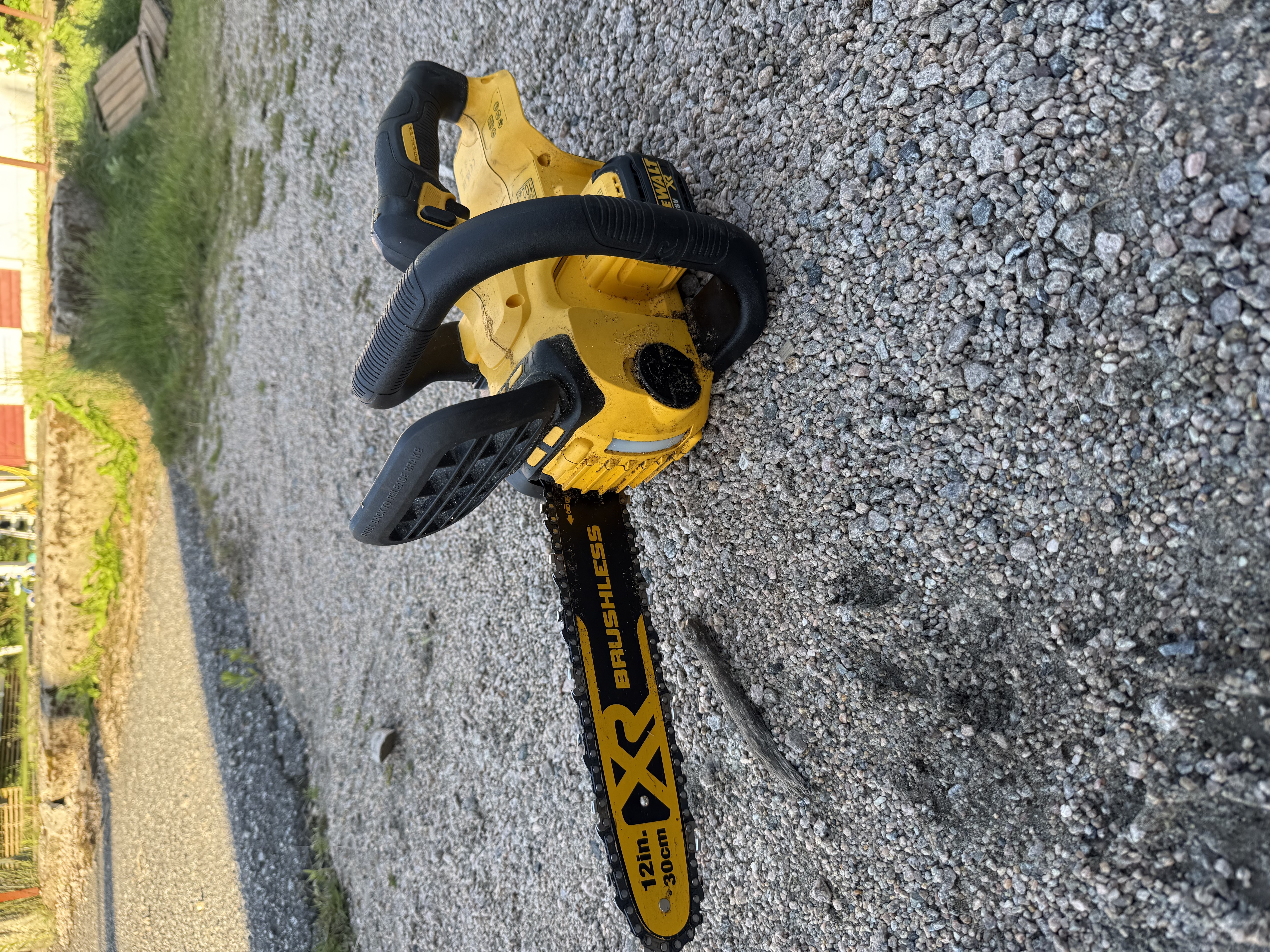 Dewalt 18v 30cm batteriesag / motorsag