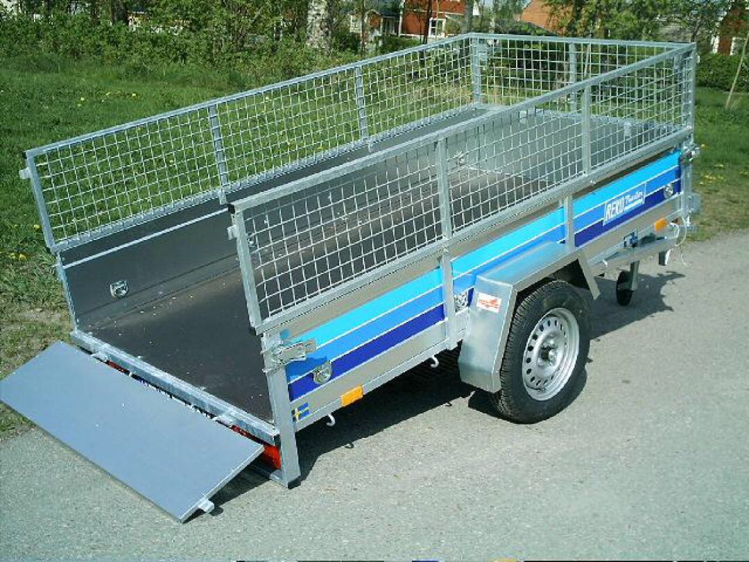 Reko släp med låga gallergrindar