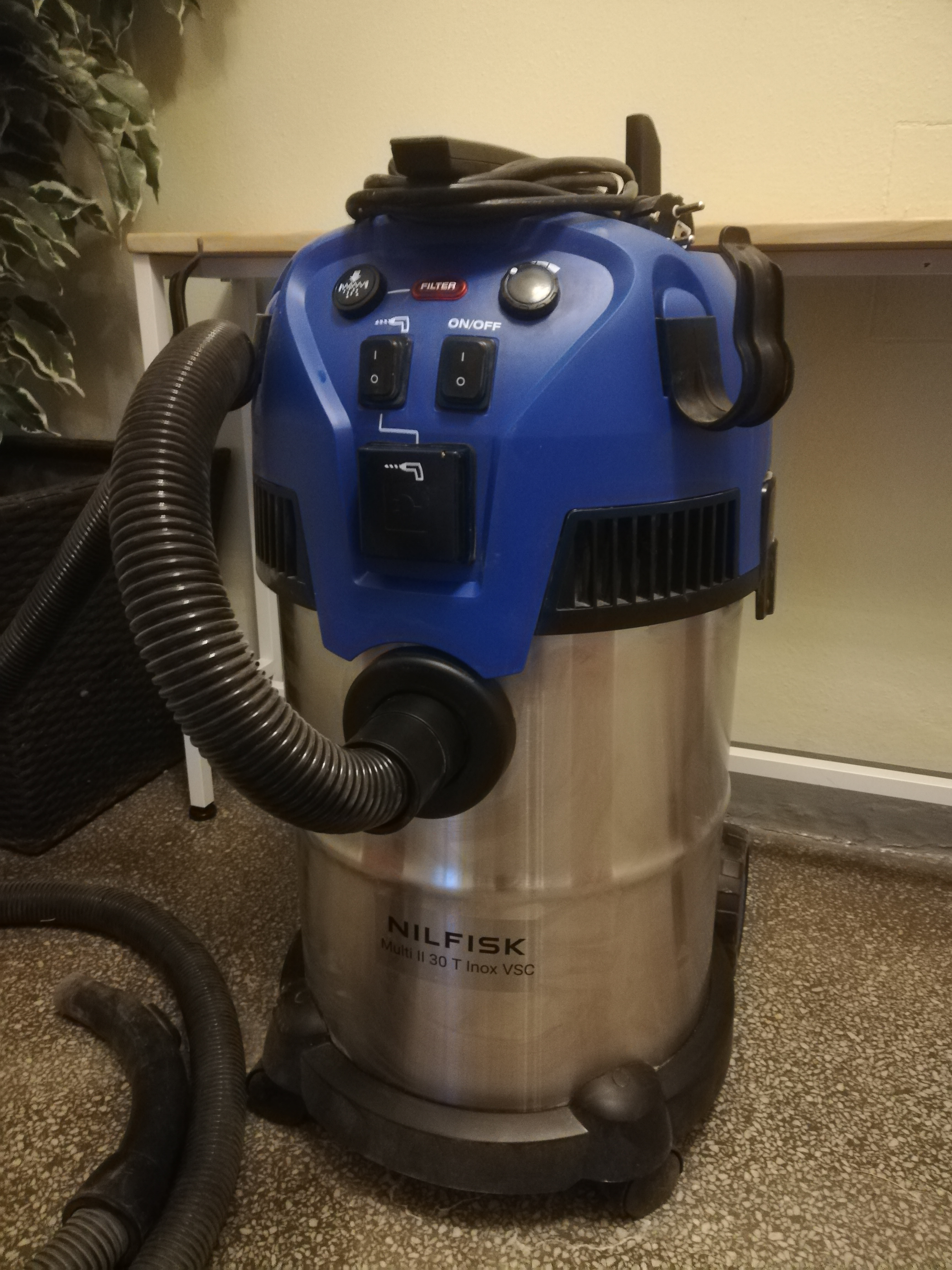 Grovdammsugare nilfisk multi 2 inox