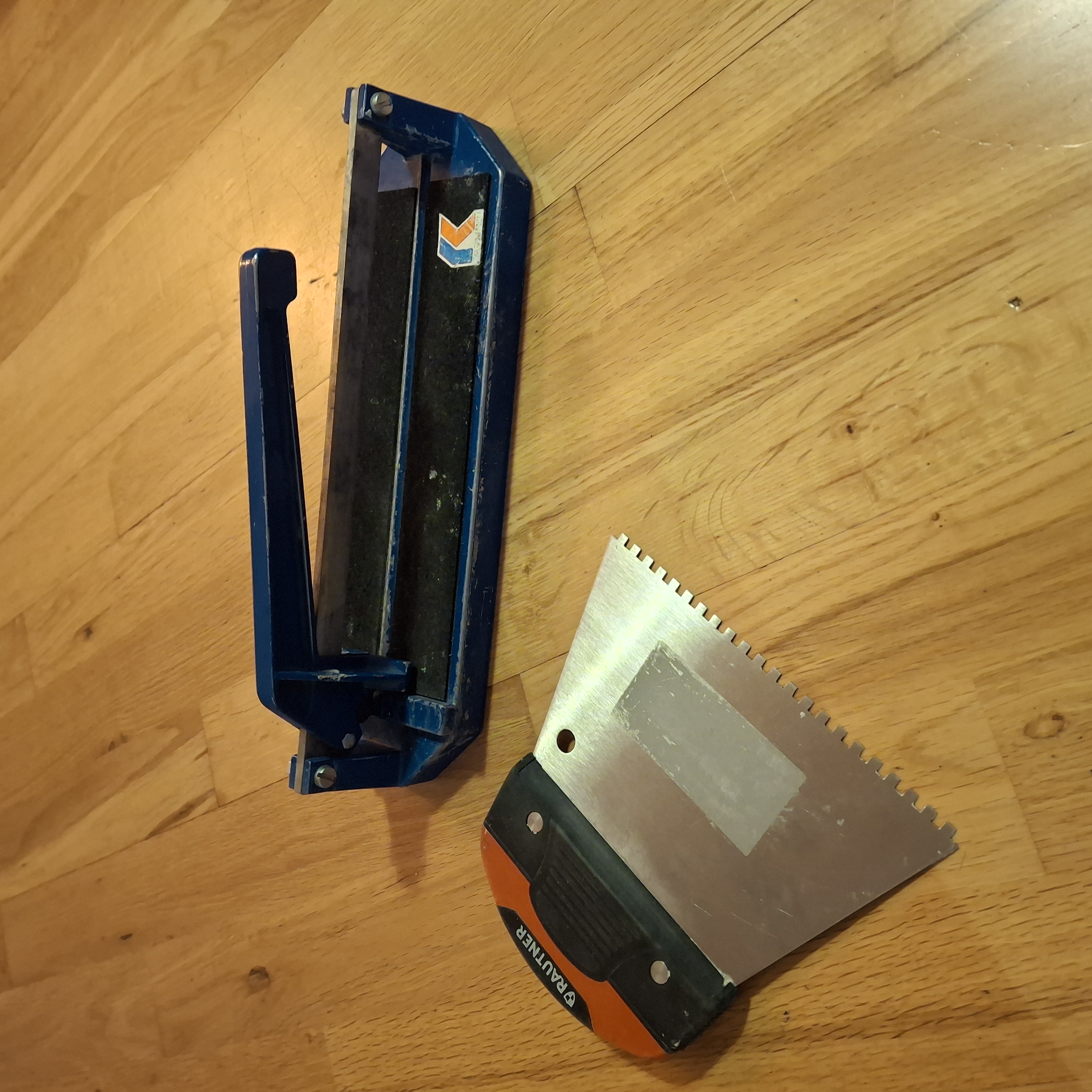 Kakelskärare, 20 cm samt fixkam