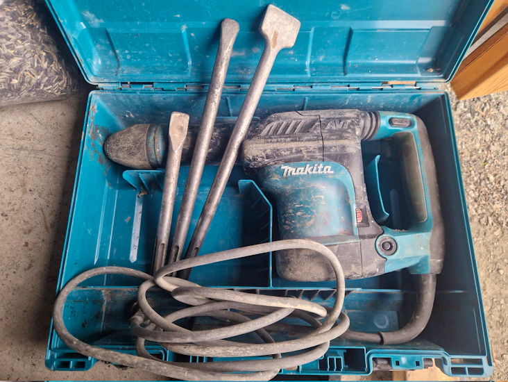 Makita hm0871c bilmaskin