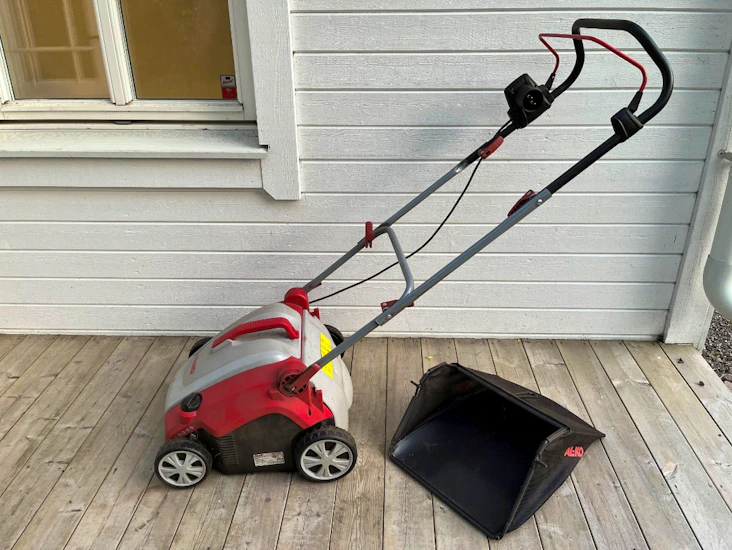 Vertikalskärare / mossrivare