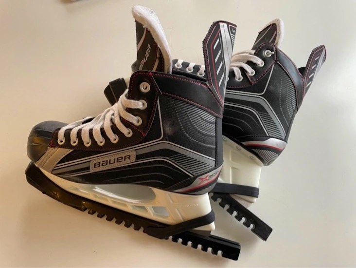 Skridskor storlek 44-45