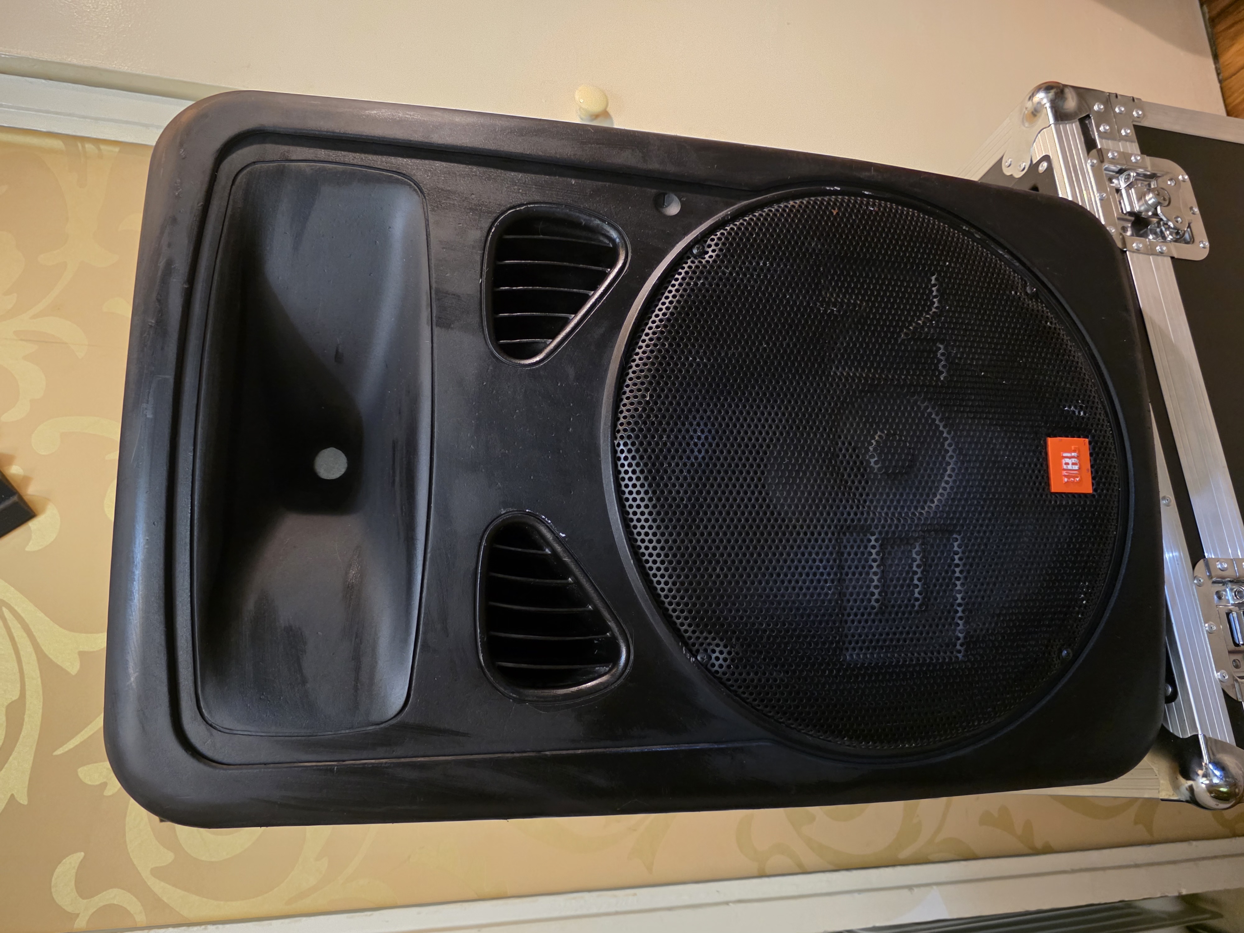 Jbl eon15 g2/230 1500w active speaker