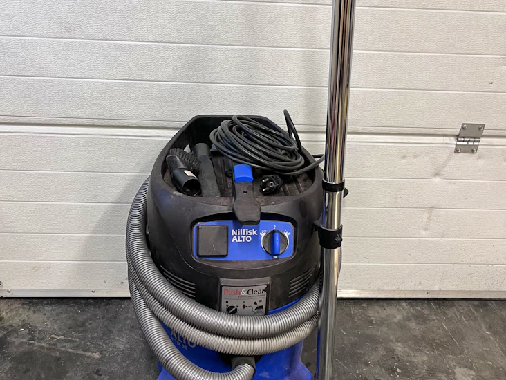 Nilfisk støvsuger for vått og tørt