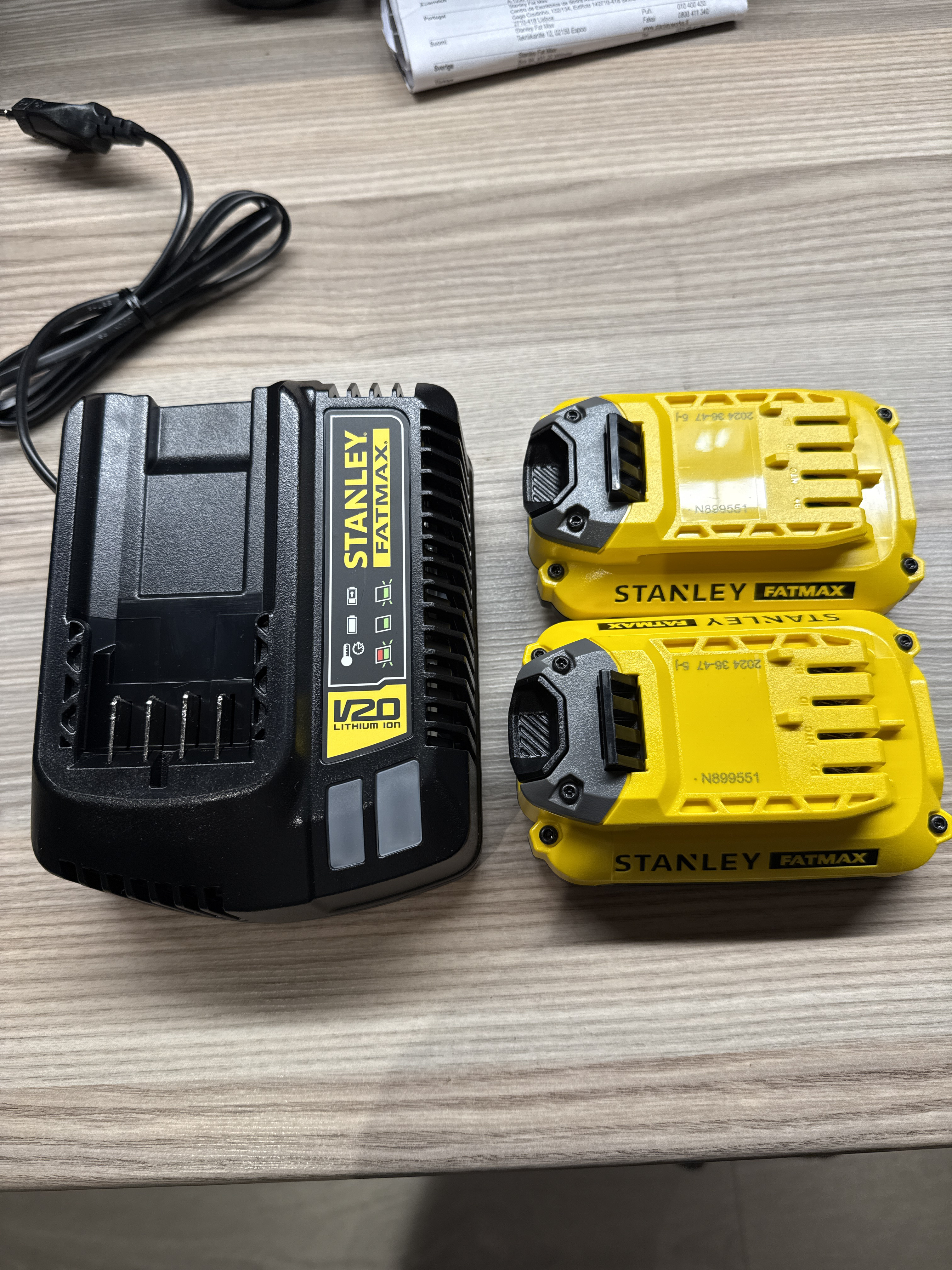 Stanley fatmax batterier og lader