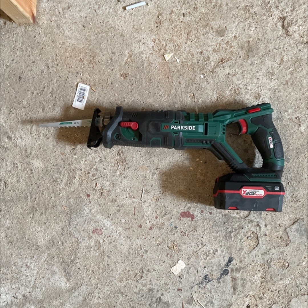 Batteridriven grensåg 20v