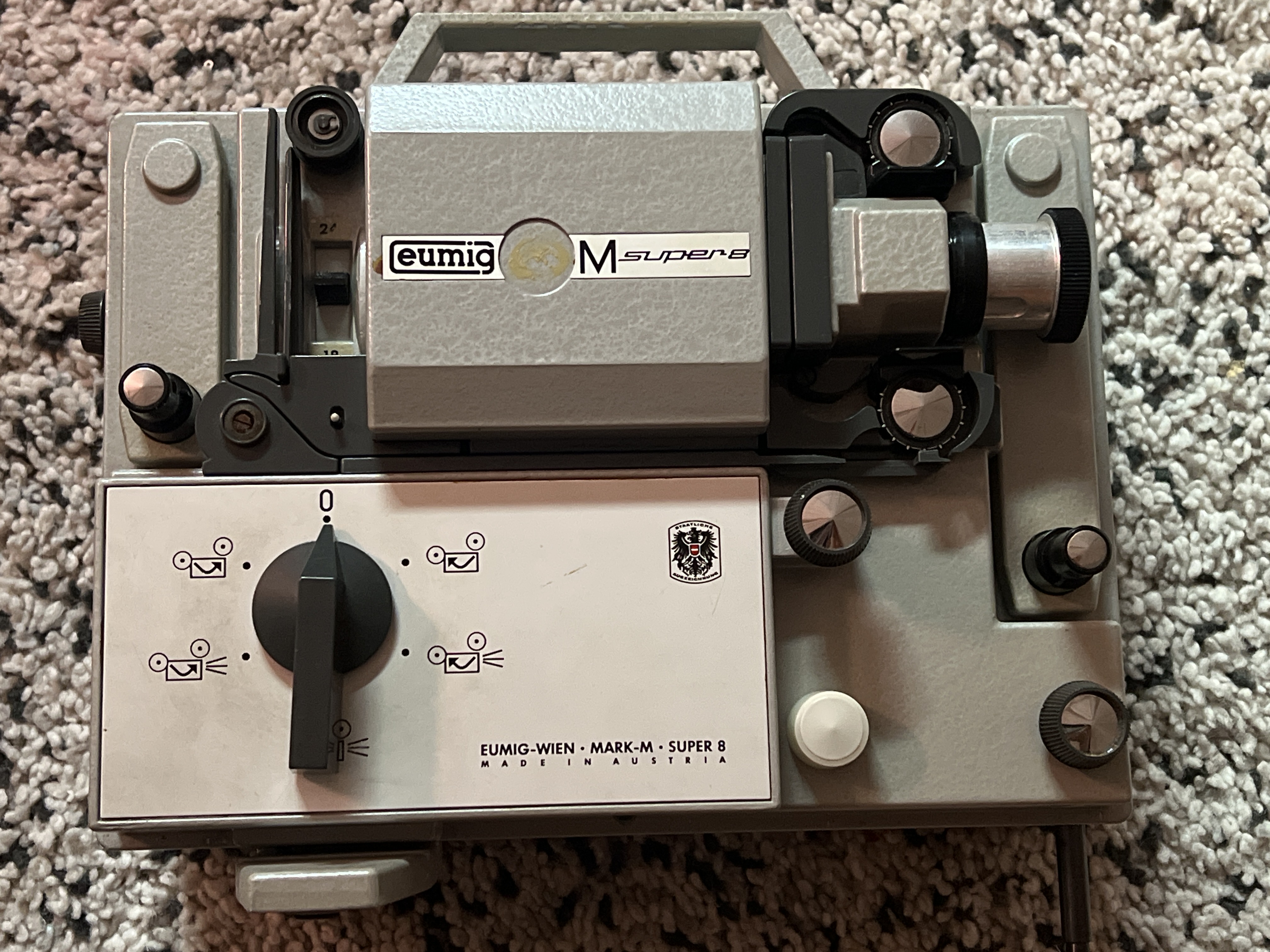 Super 8 filmframvisar (eumig) 