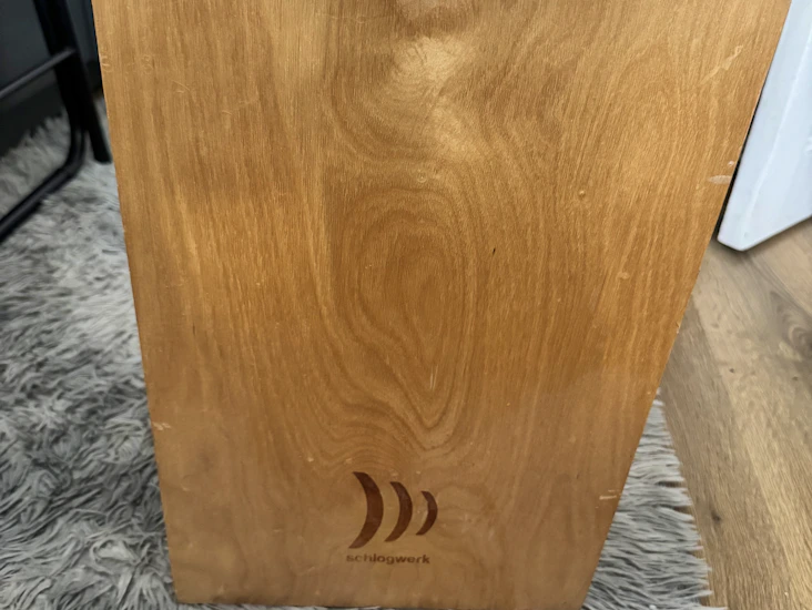 Cajon percussion drum