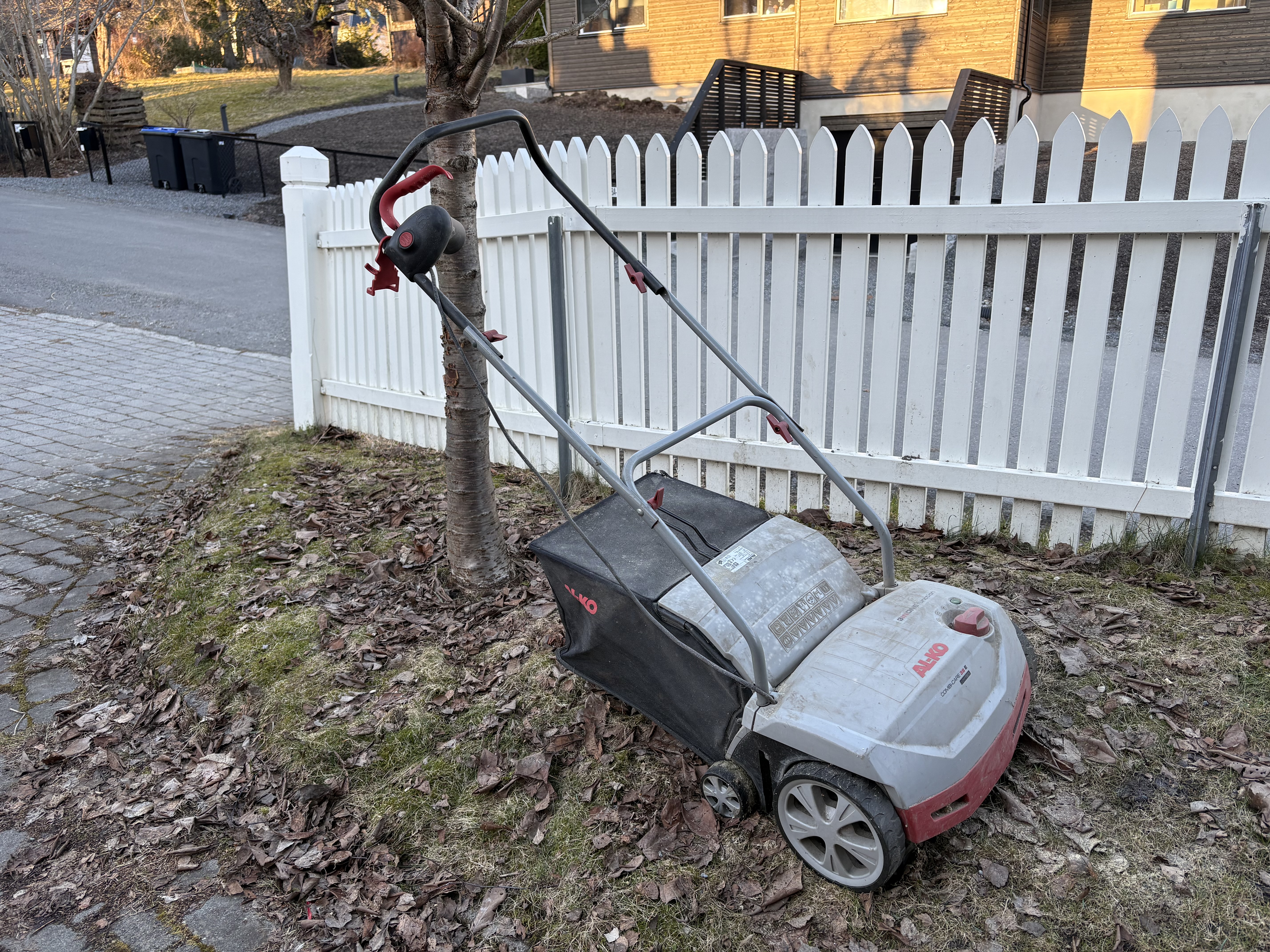 Al-ko mosefjerner (vertikalskjærer og plenlufter)