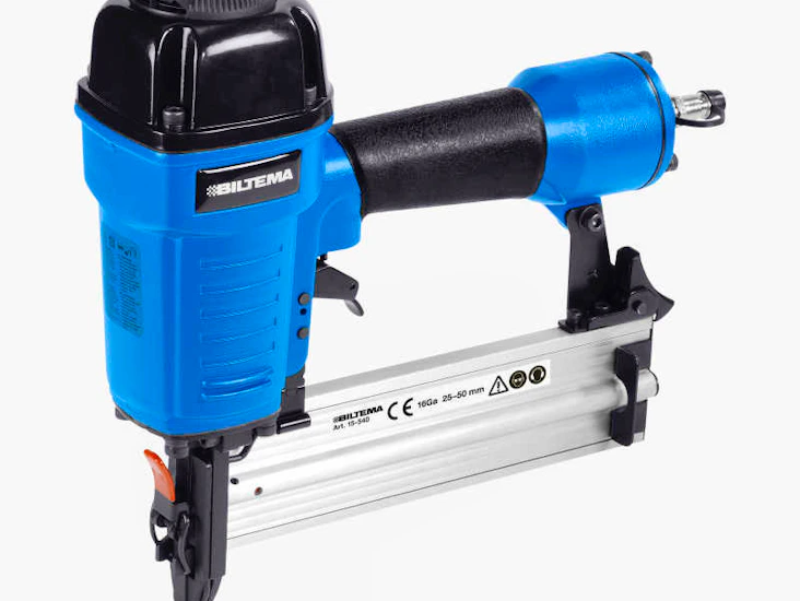 Luftdriven dyckertpistol / spikpistol