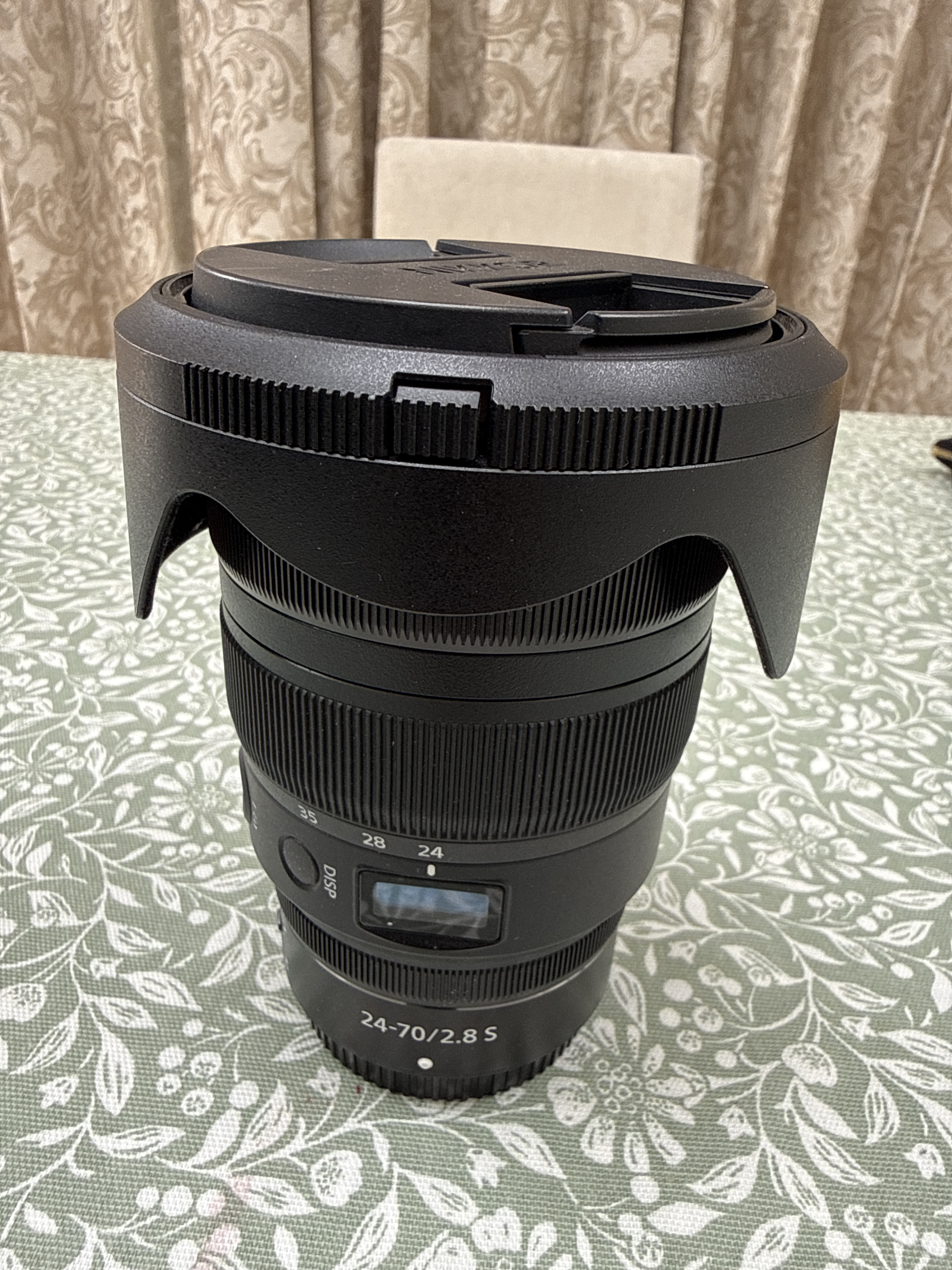 Nikon z 24-70 f2.8