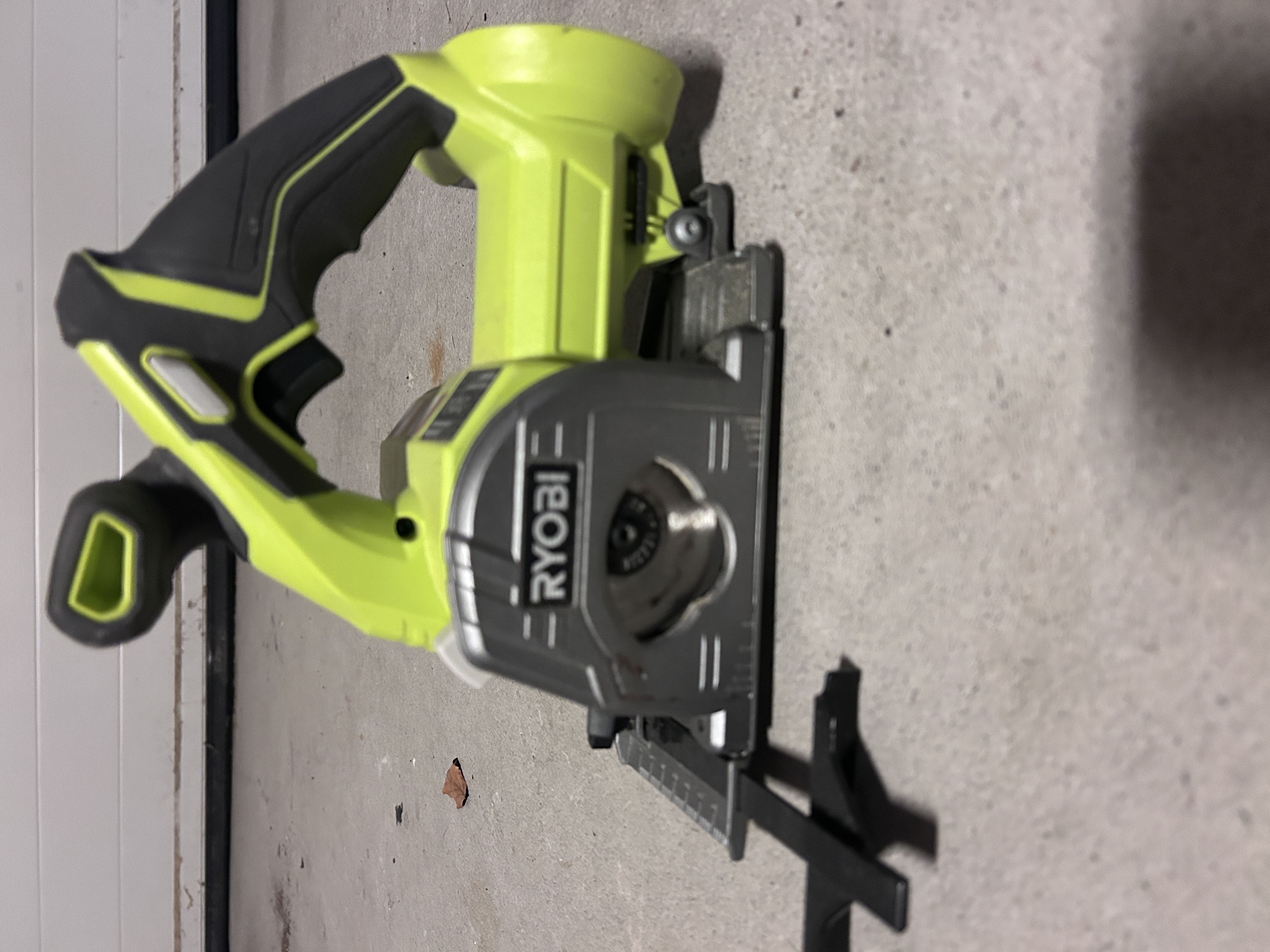 Ryobi one+ multisag