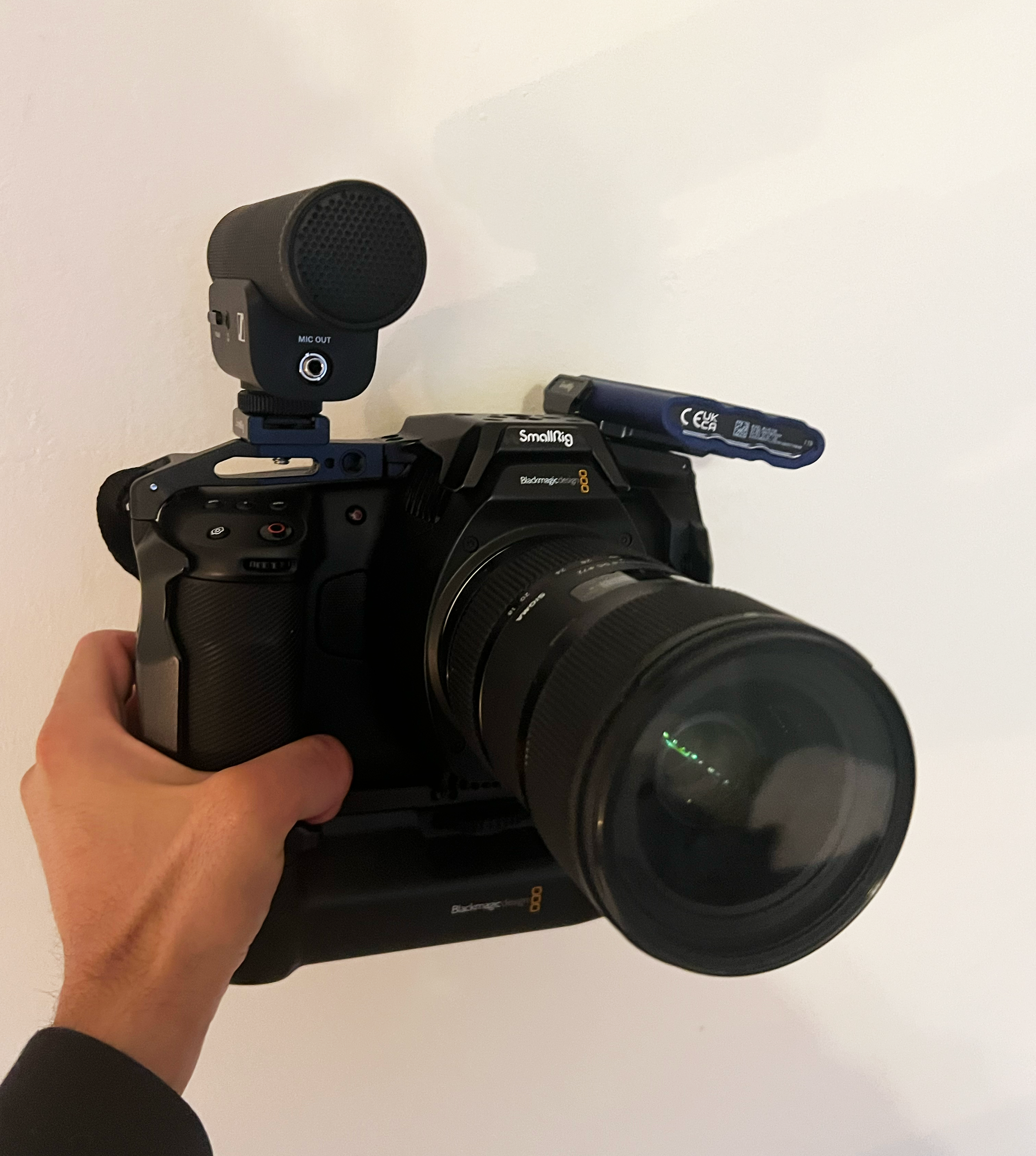 Blackmagic 6k pro komplett kit med mikrofon, väska & stativ