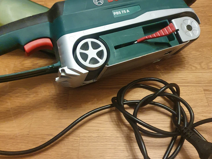 Bosch båndsliper pbs