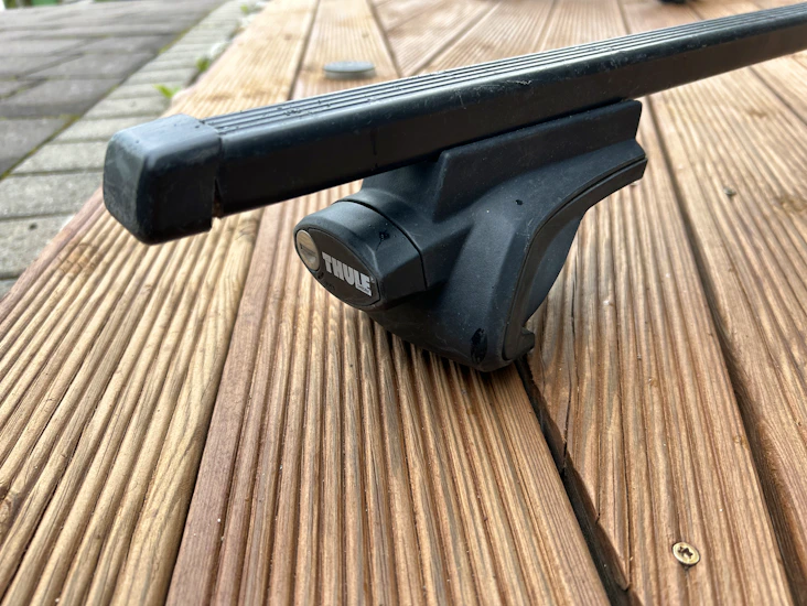 Thule takräcke för rails, passar bla v70 och 9-5