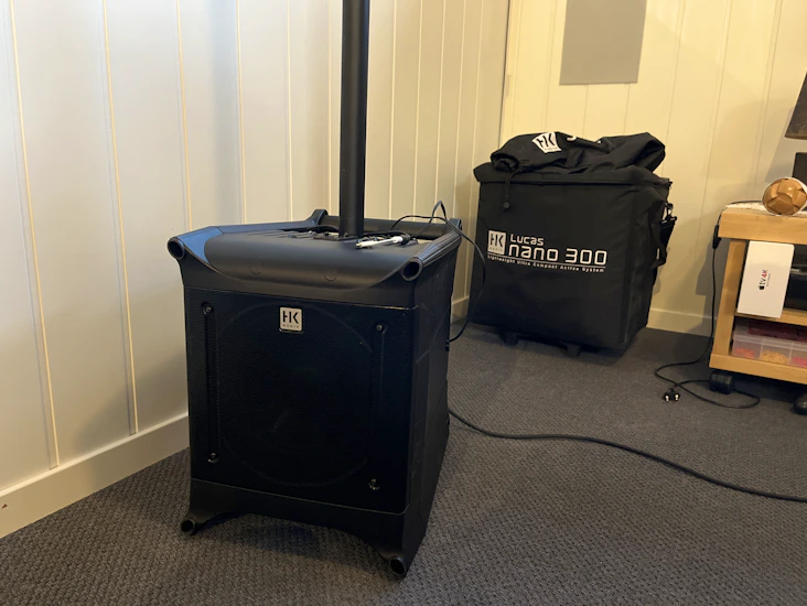 Hk audio lucas nano 302