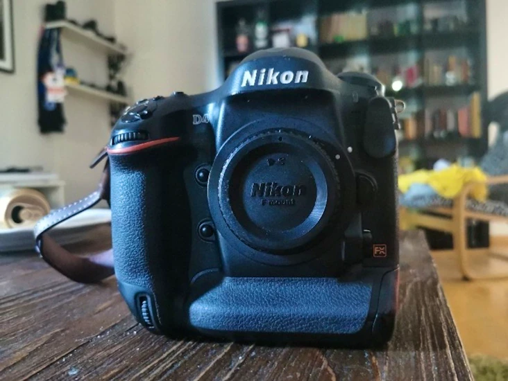 Nikon d4