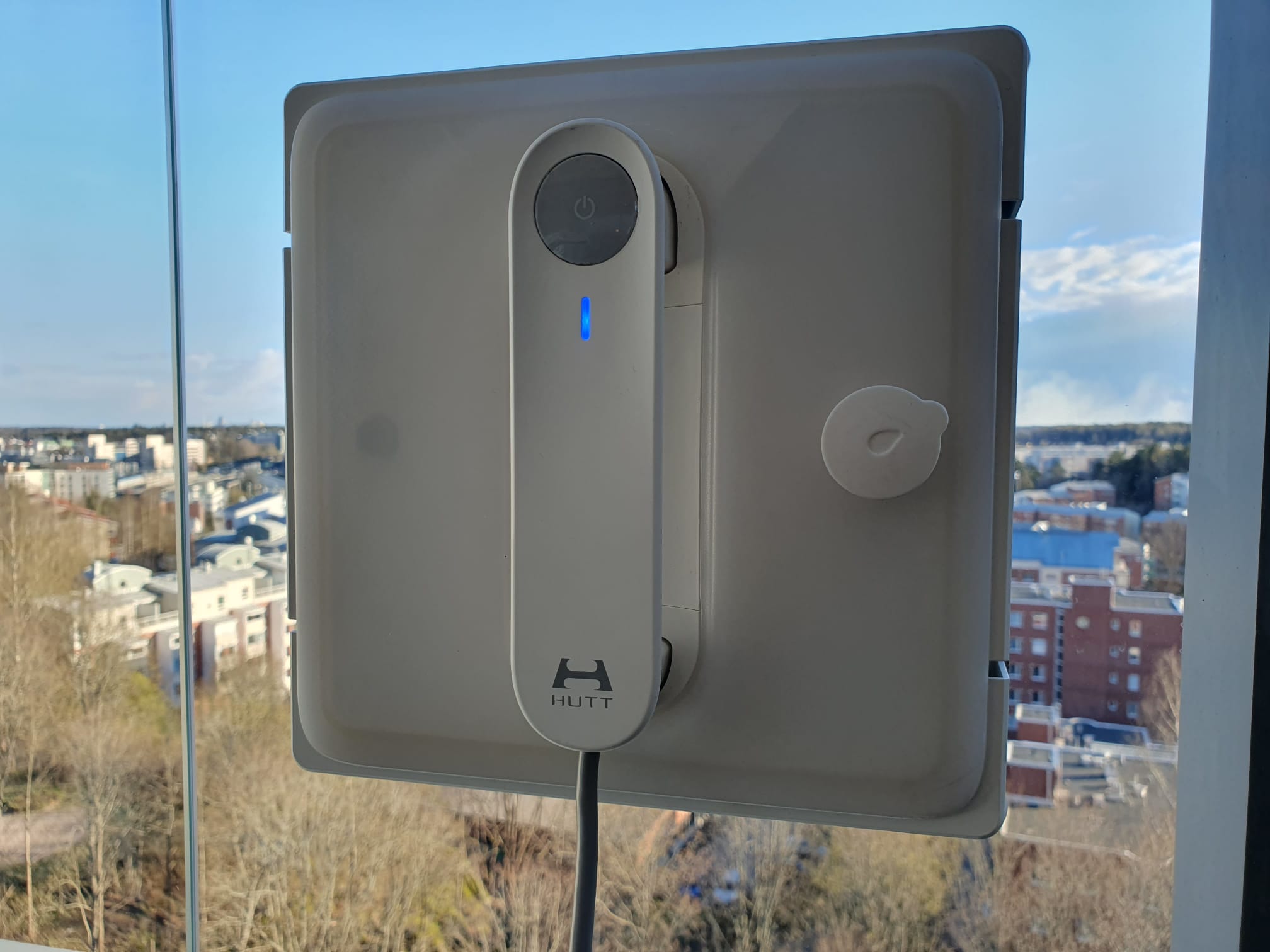 Ikkunanpesurobotti (hutt w9) – pesee ikkunat automaattisesti!