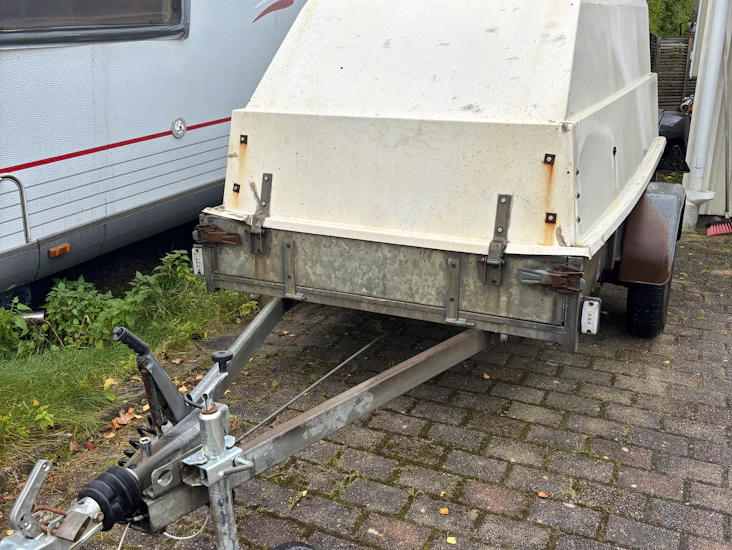 Kåpsläp hagavagnen hv 1000