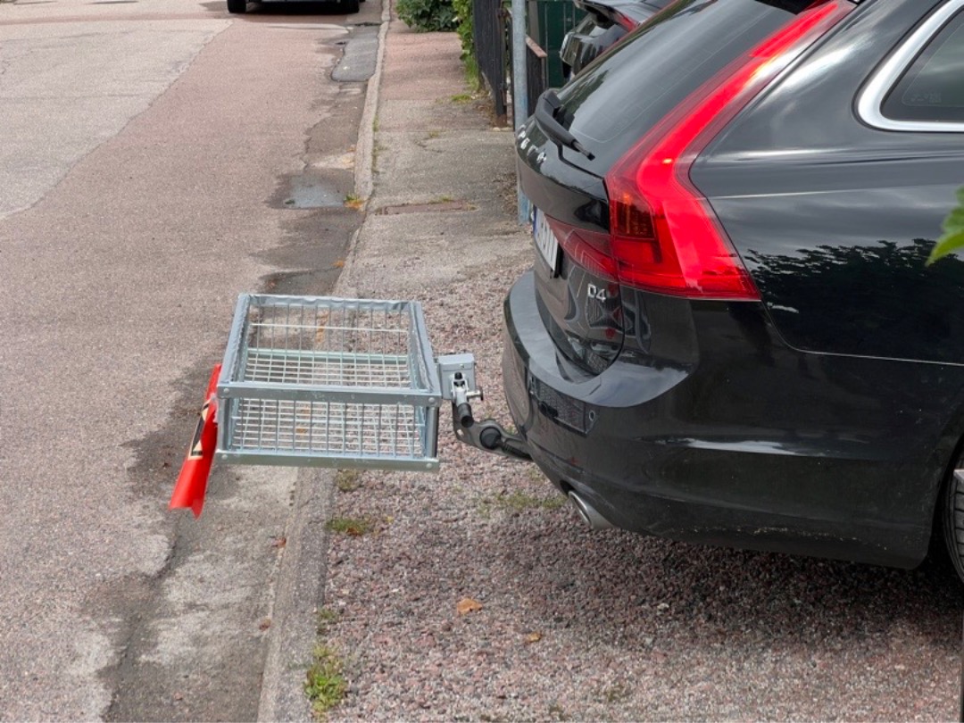 Lastkorg till dragkrok