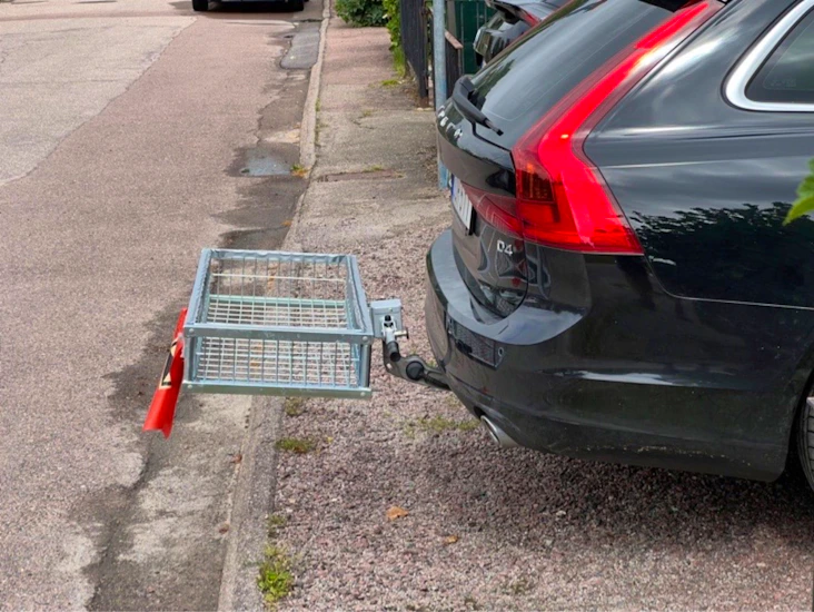 Lastkorg till dragkrok