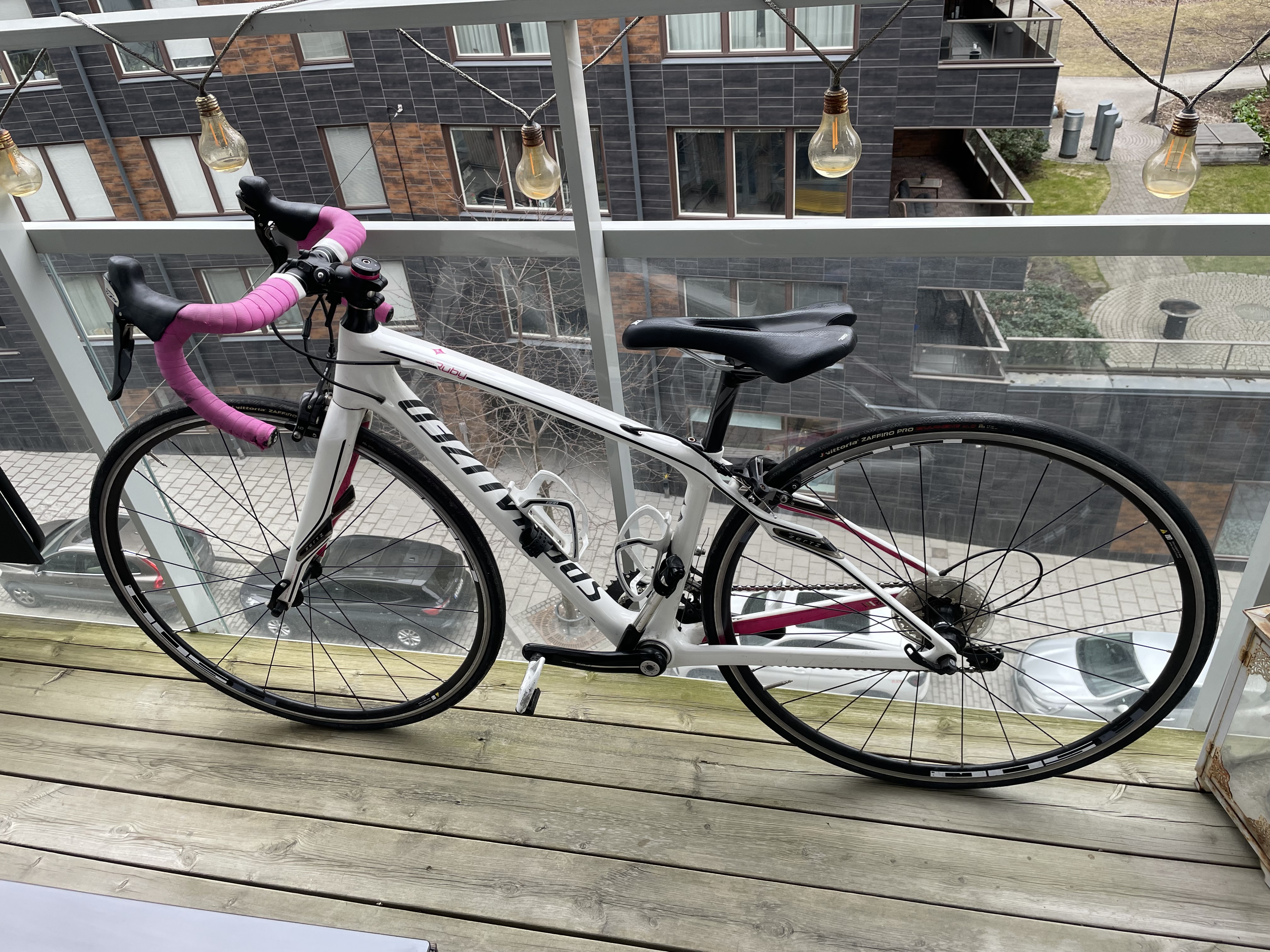 Specialized landsvägscykel storlek 44