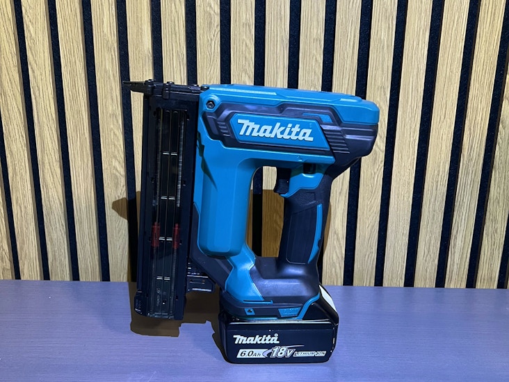 Viimeistelynaulain makita dfn350
