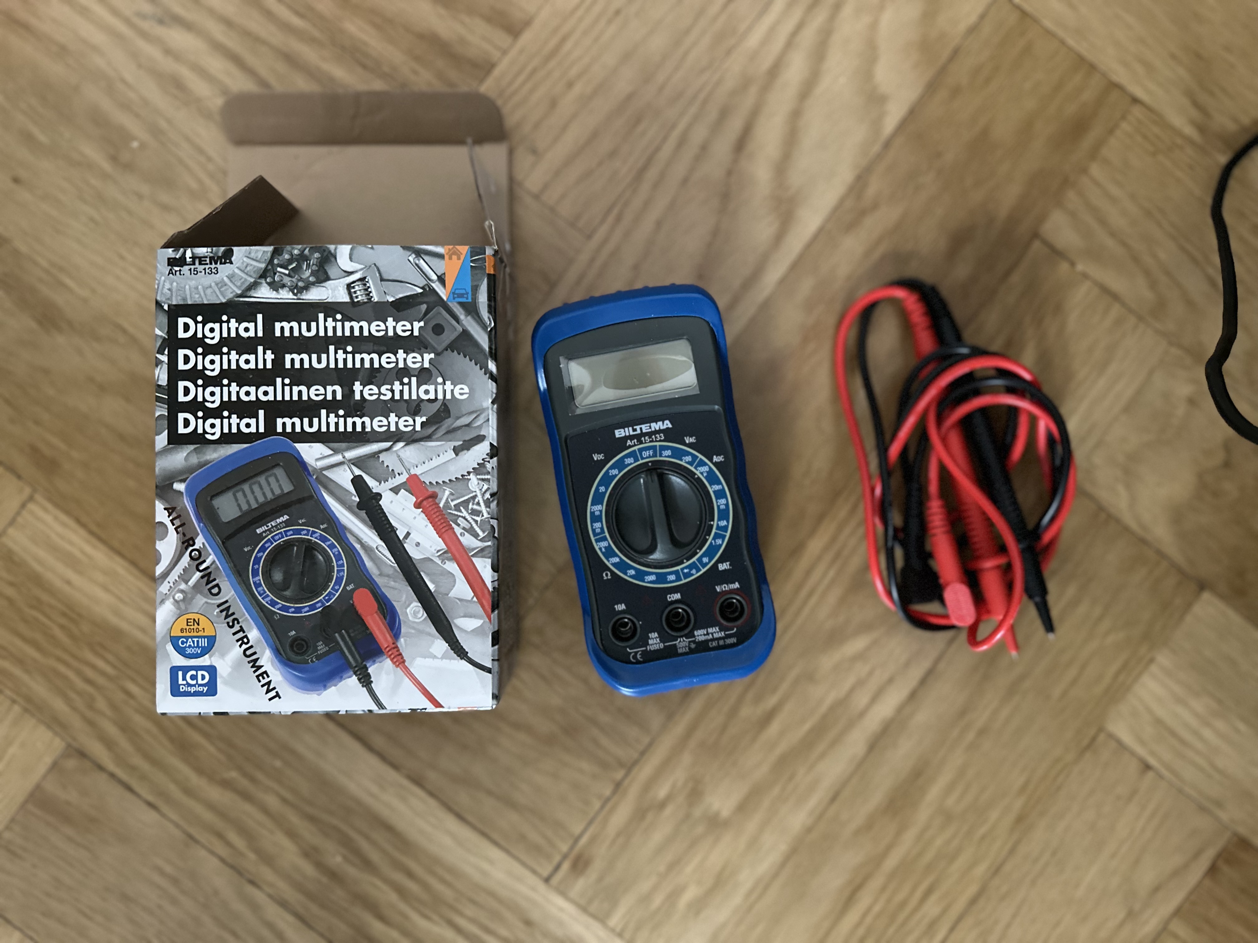 Digital multimeter