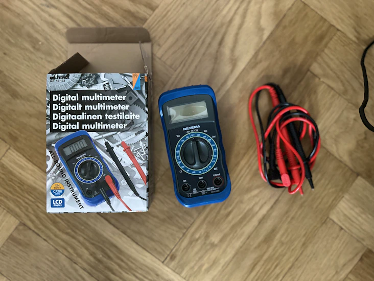 Digital multimeter