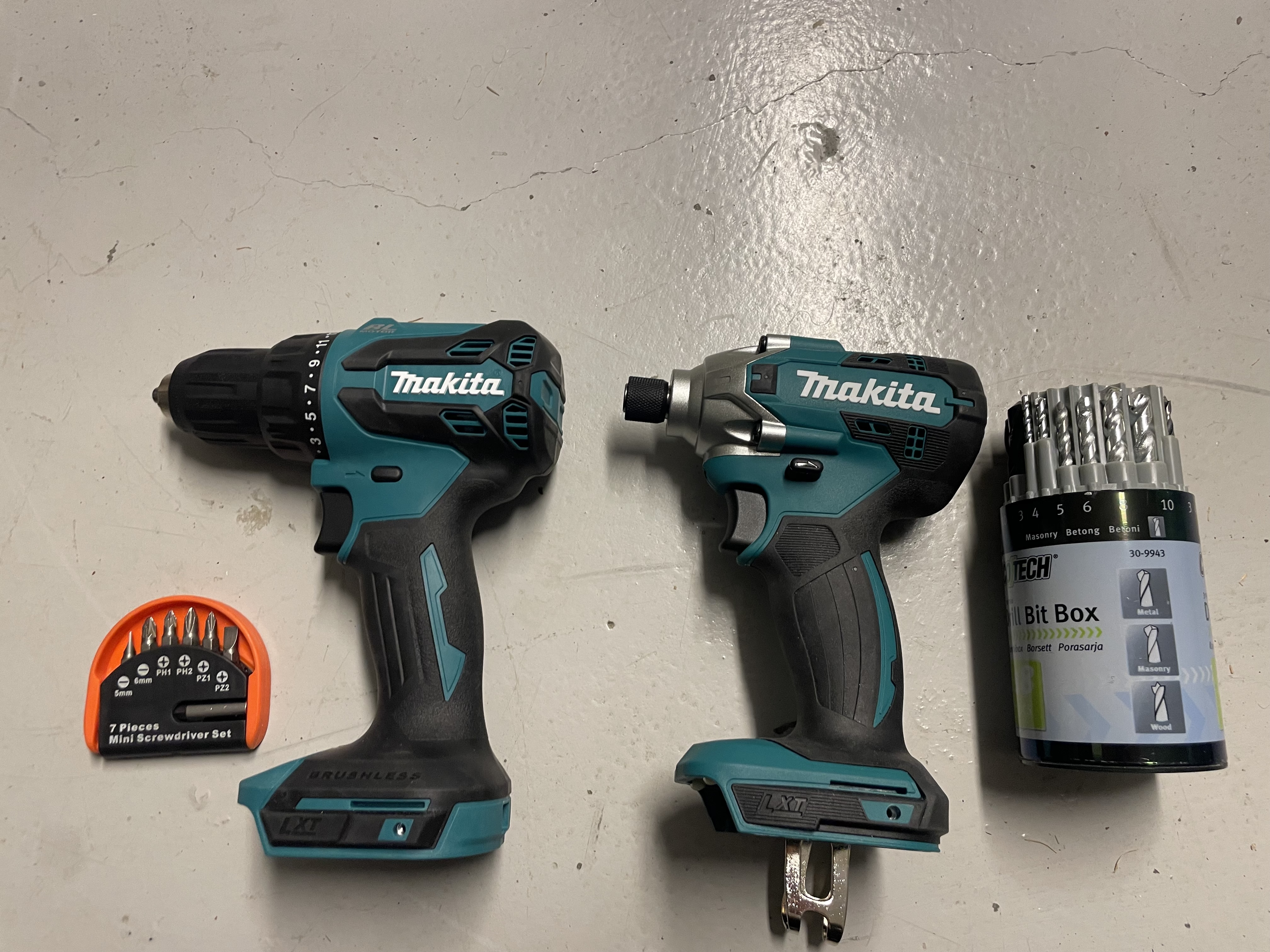 Makita borrmaskin och slagskruvdragare