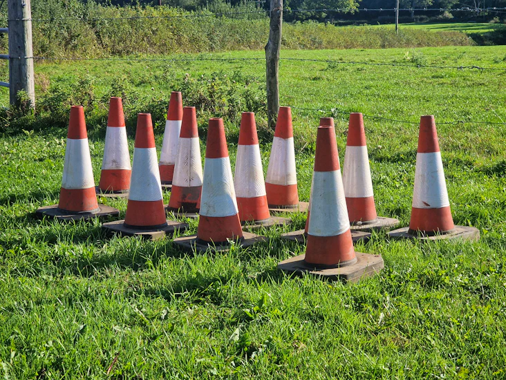 12 x road cones heavy duty