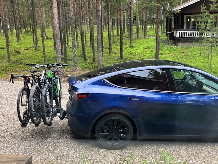 Markkinoiden paras pyöränkuljetusteline, thule epos 3 (matalapainepesuri sisältyy vuokraan)